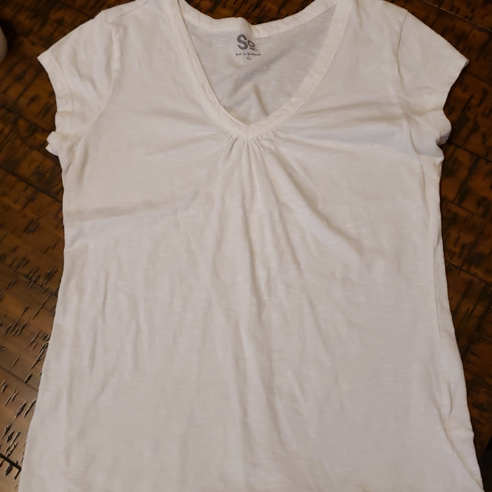 Women's white shirt